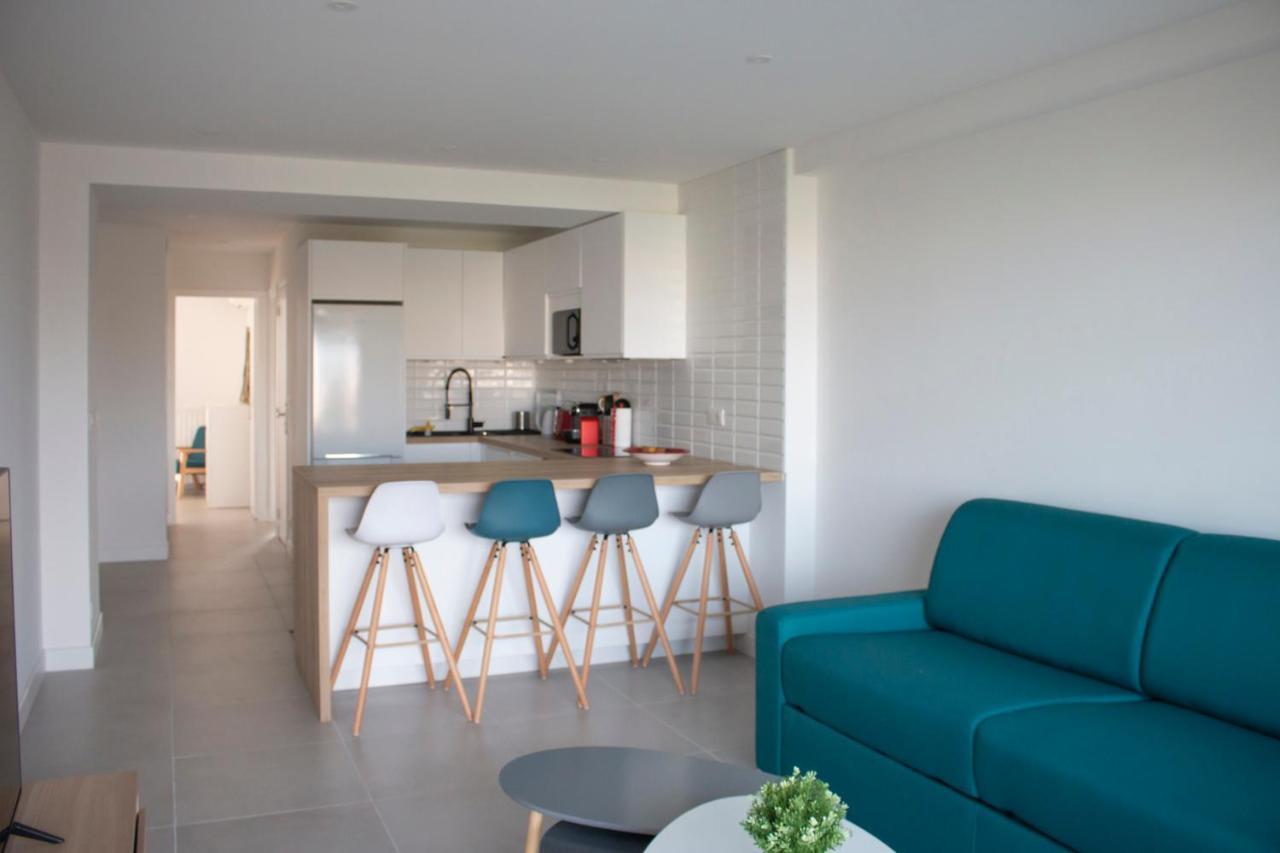 Vue Sur Mer - Magnifique Appartement Tout Confort - Terrasse Et Parking Prive Cagnes-sur-Mer Ngoại thất bức ảnh