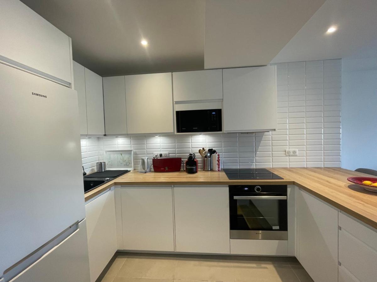 Vue Sur Mer - Magnifique Appartement Tout Confort - Terrasse Et Parking Prive Cagnes-sur-Mer Ngoại thất bức ảnh