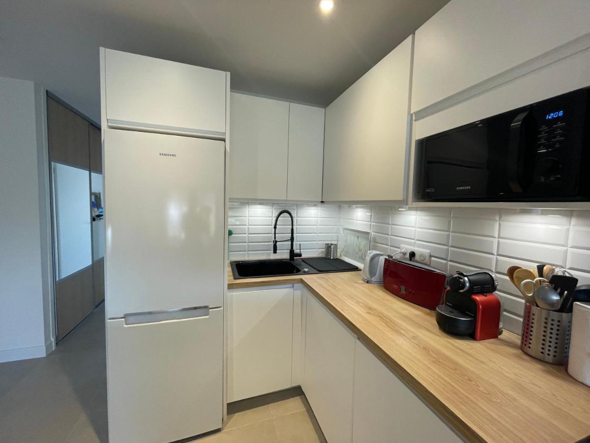 Vue Sur Mer - Magnifique Appartement Tout Confort - Terrasse Et Parking Prive Cagnes-sur-Mer Ngoại thất bức ảnh